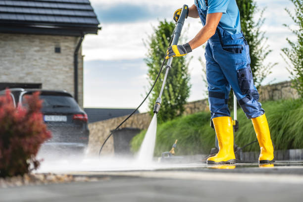 Spring Cleaning in Bowling Green, FL
